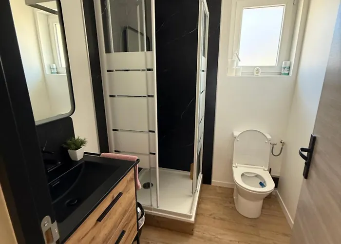 New L'écho Des Falaises 50 Mètres De La *