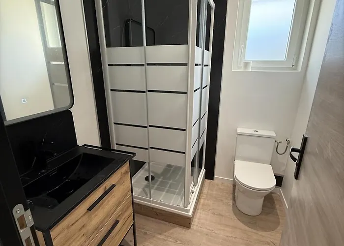 New L'écho Des Falaises 50 Mètres De La *